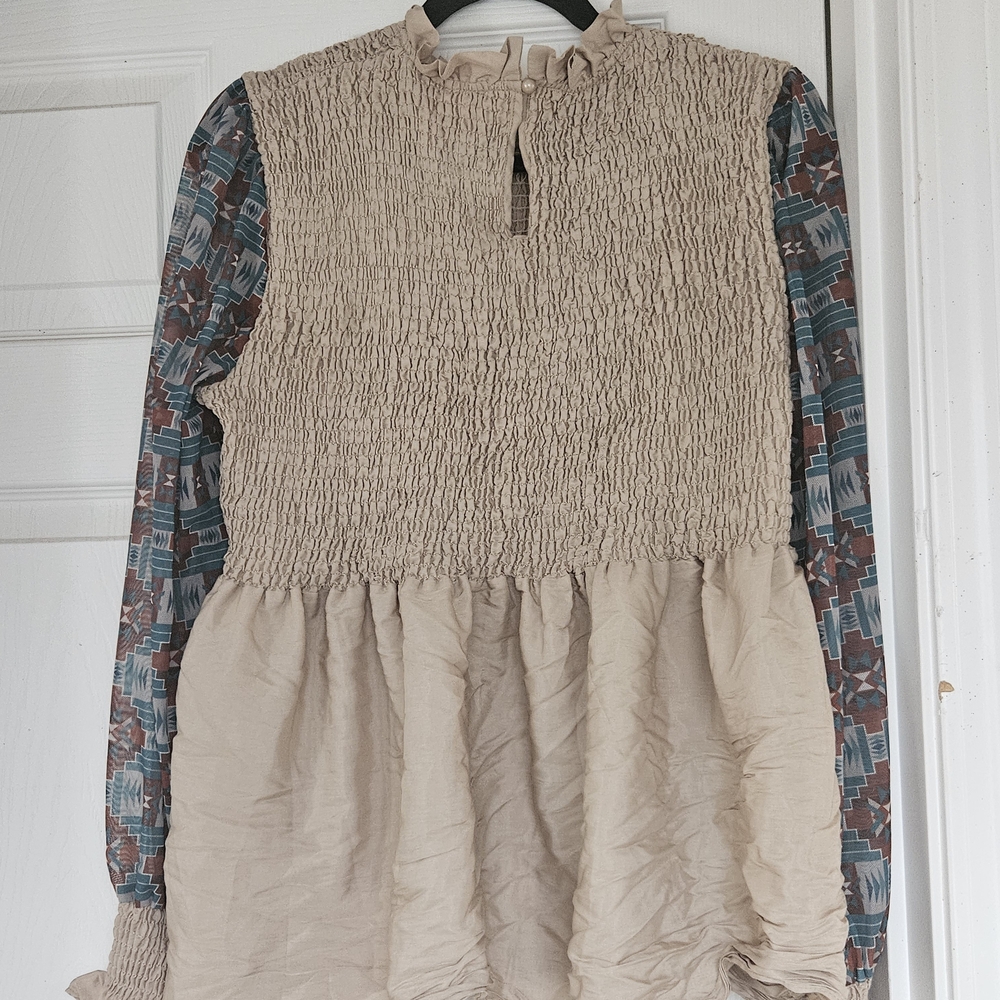 TWO FLY CO AZTEC AND BEIGE SHIRT - Picture 3 of 3